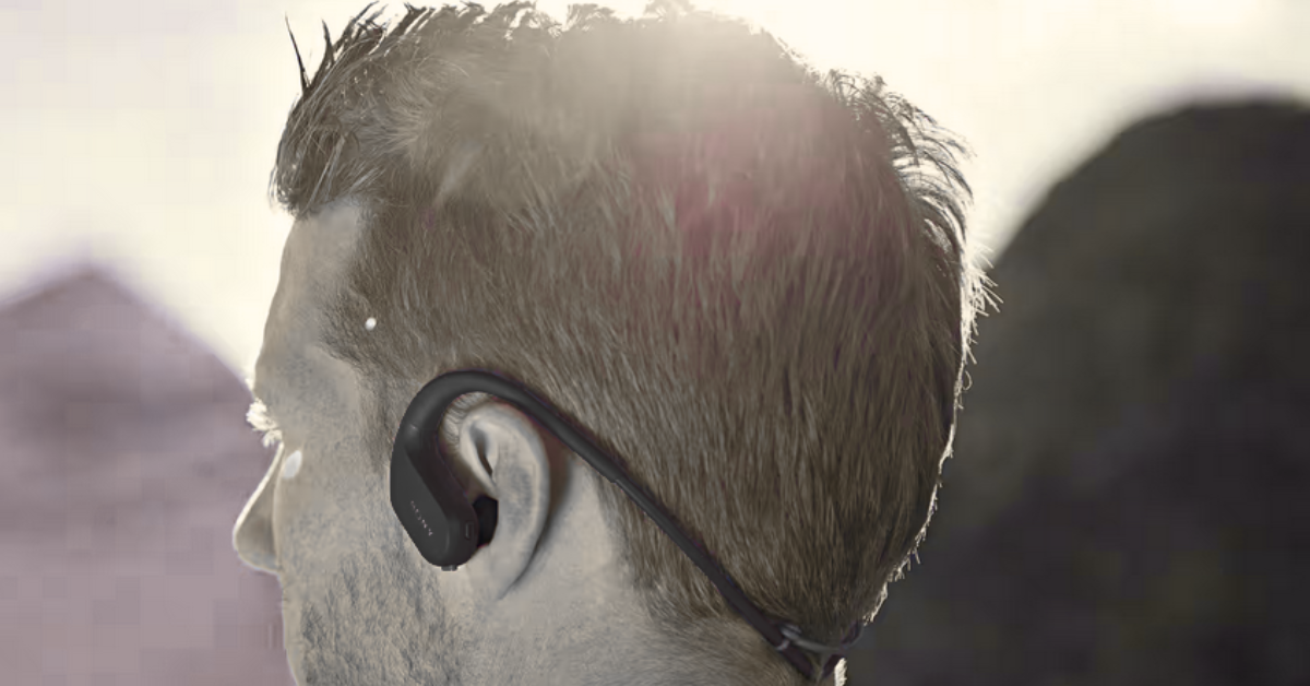 when were earbuds invented